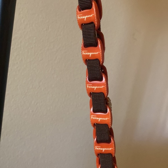 Authentic Salvatore Ferragamo brown tote with logo tie loops - Picture 2 of 9